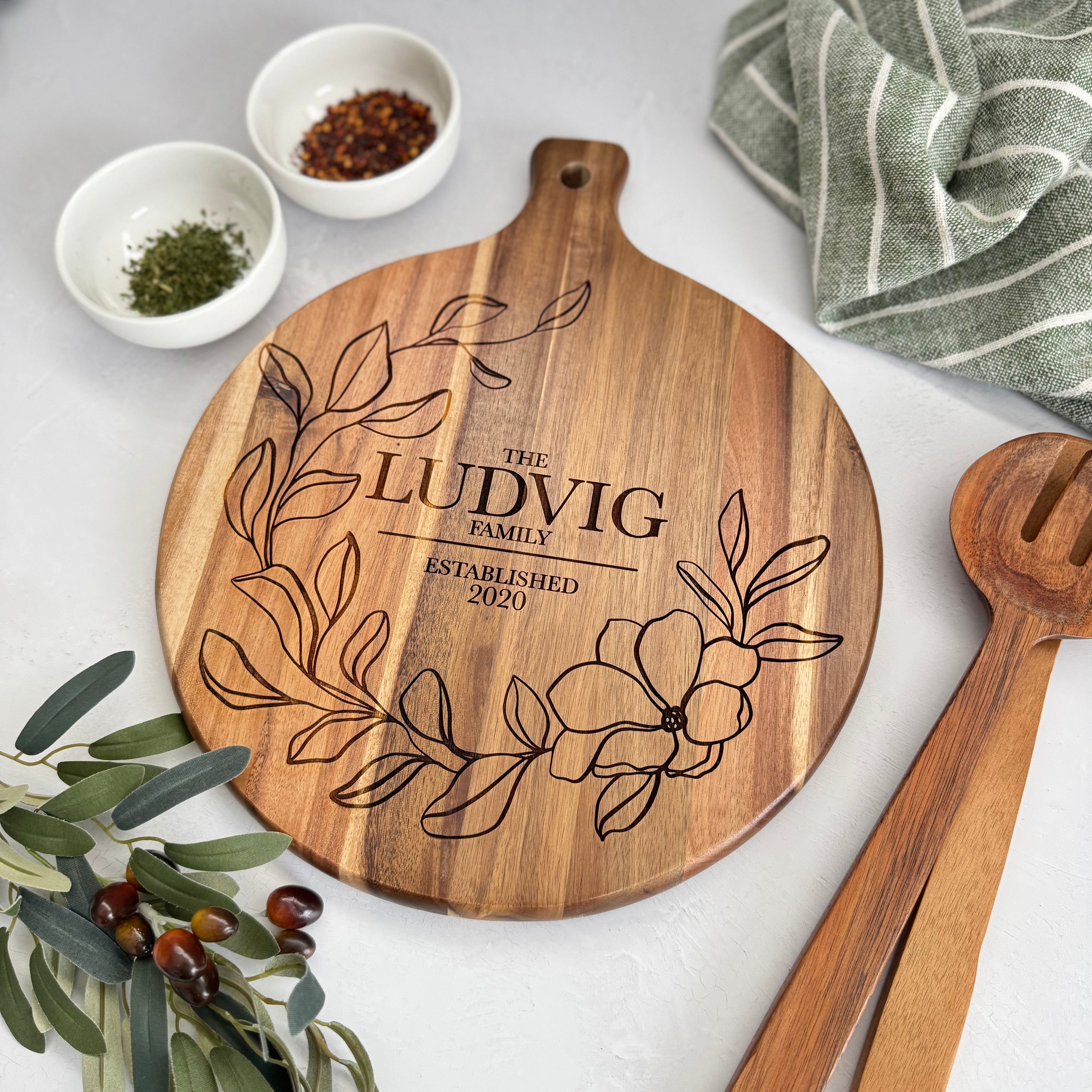 Personalized Monogramed Round Cutting Board