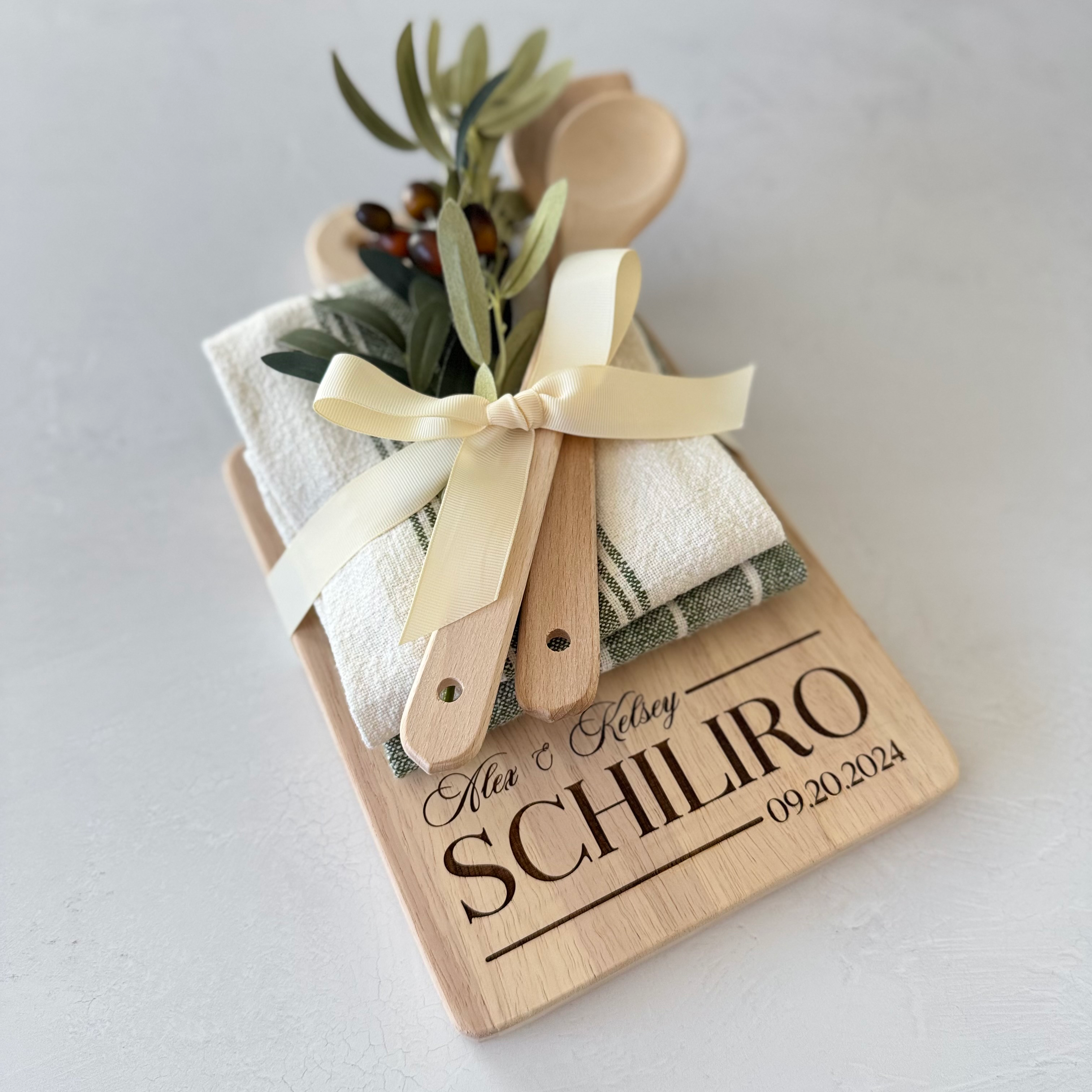 Custom Engraved Family Name and Date Serving Board with Handle Gift Set Bundle