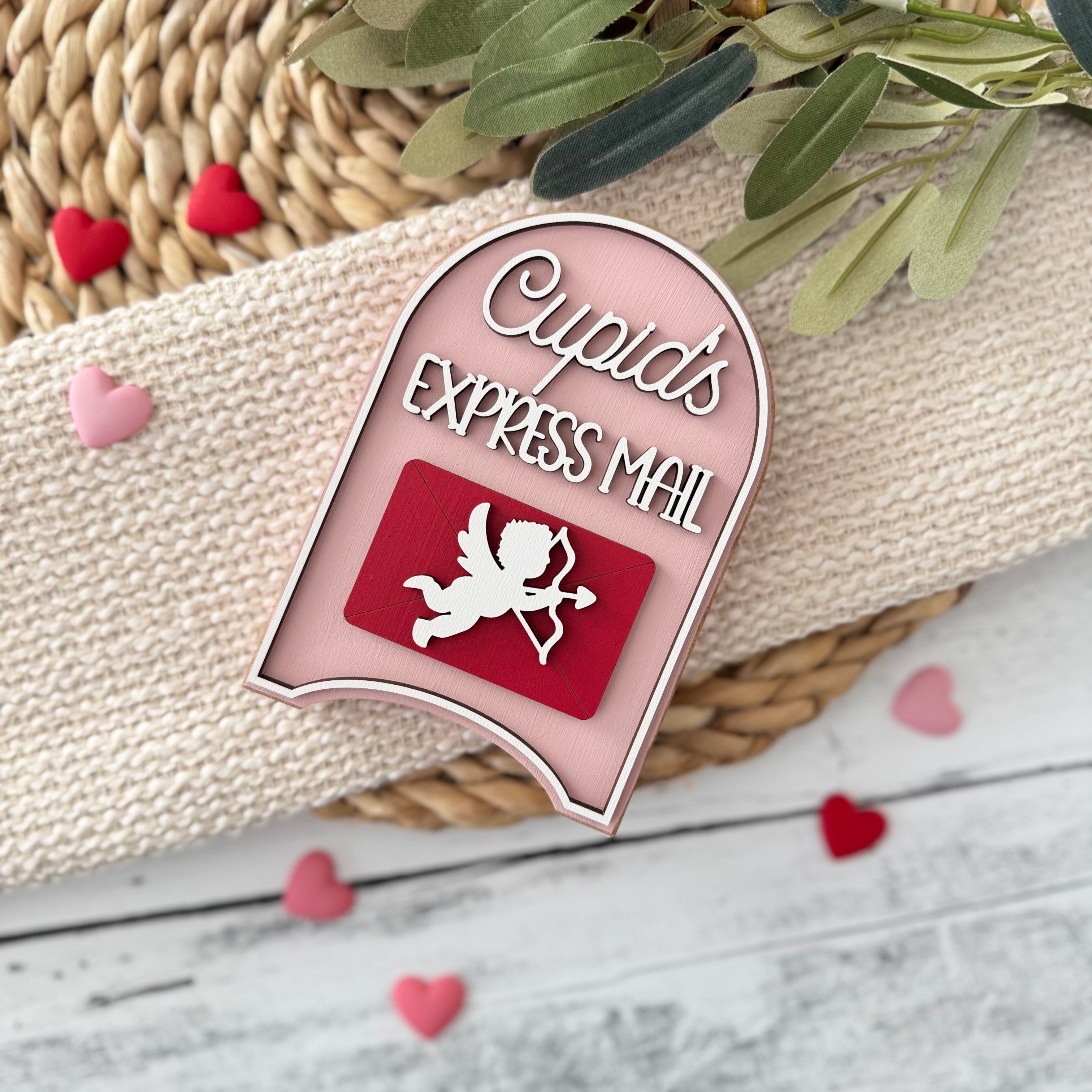 Cupid’s Express Mail Shelf Sitter