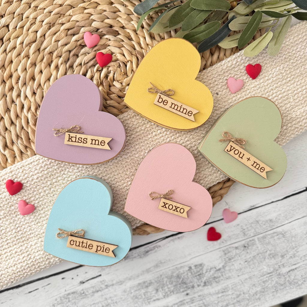 Chunky Wooden Conversation Heart Shelf Sitter