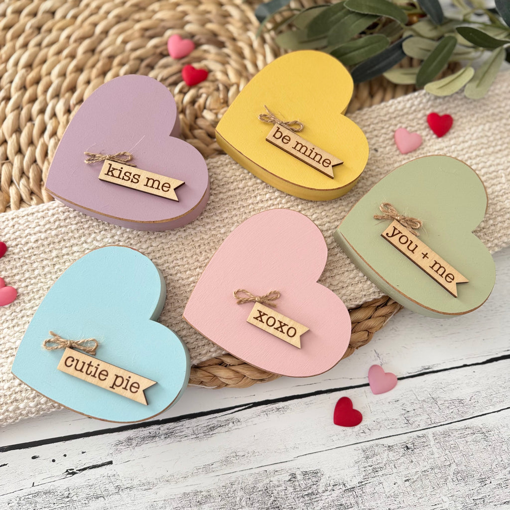 Chunky Wooden Conversation Heart Shelf Sitter
