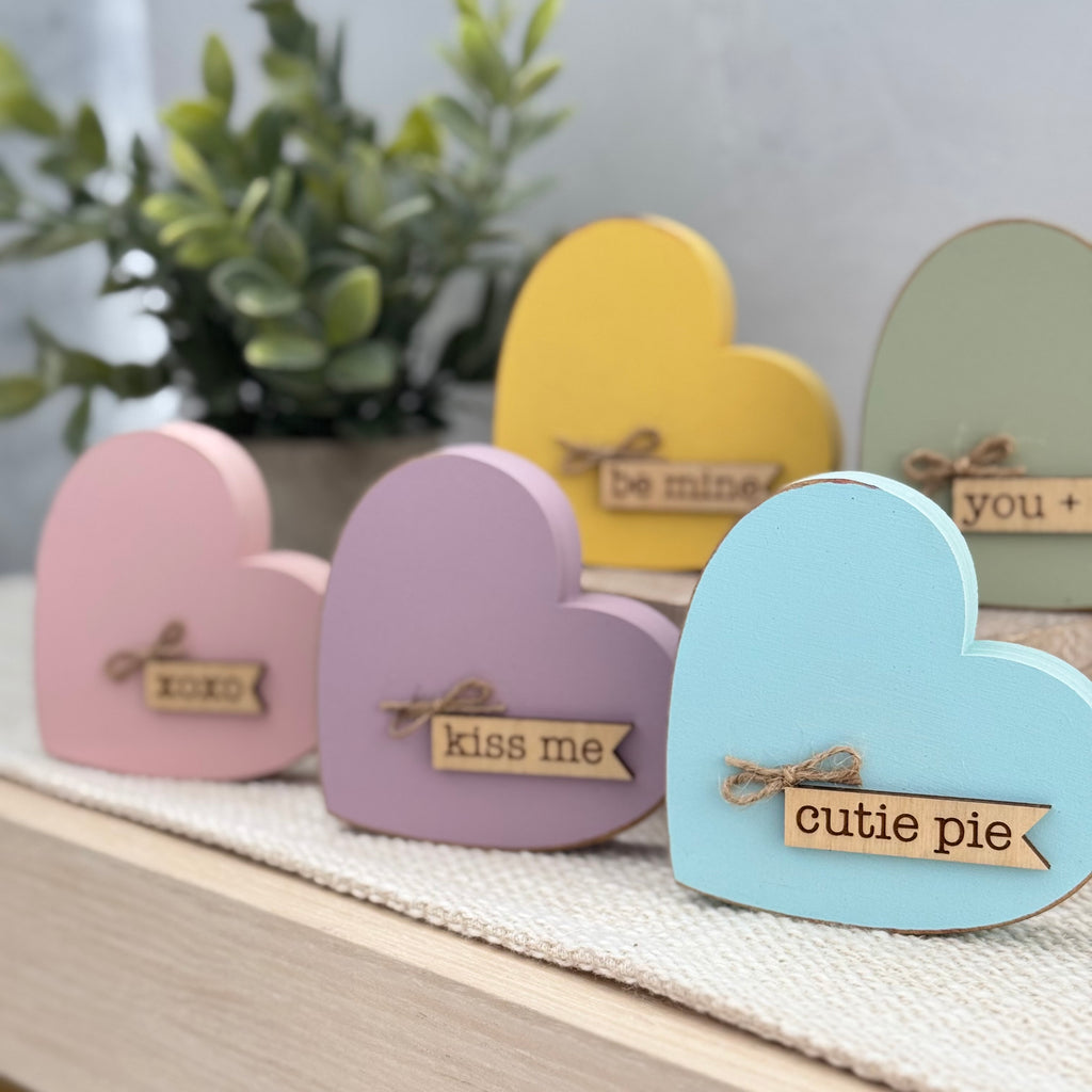 Chunky Wooden Conversation Heart Shelf Sitter