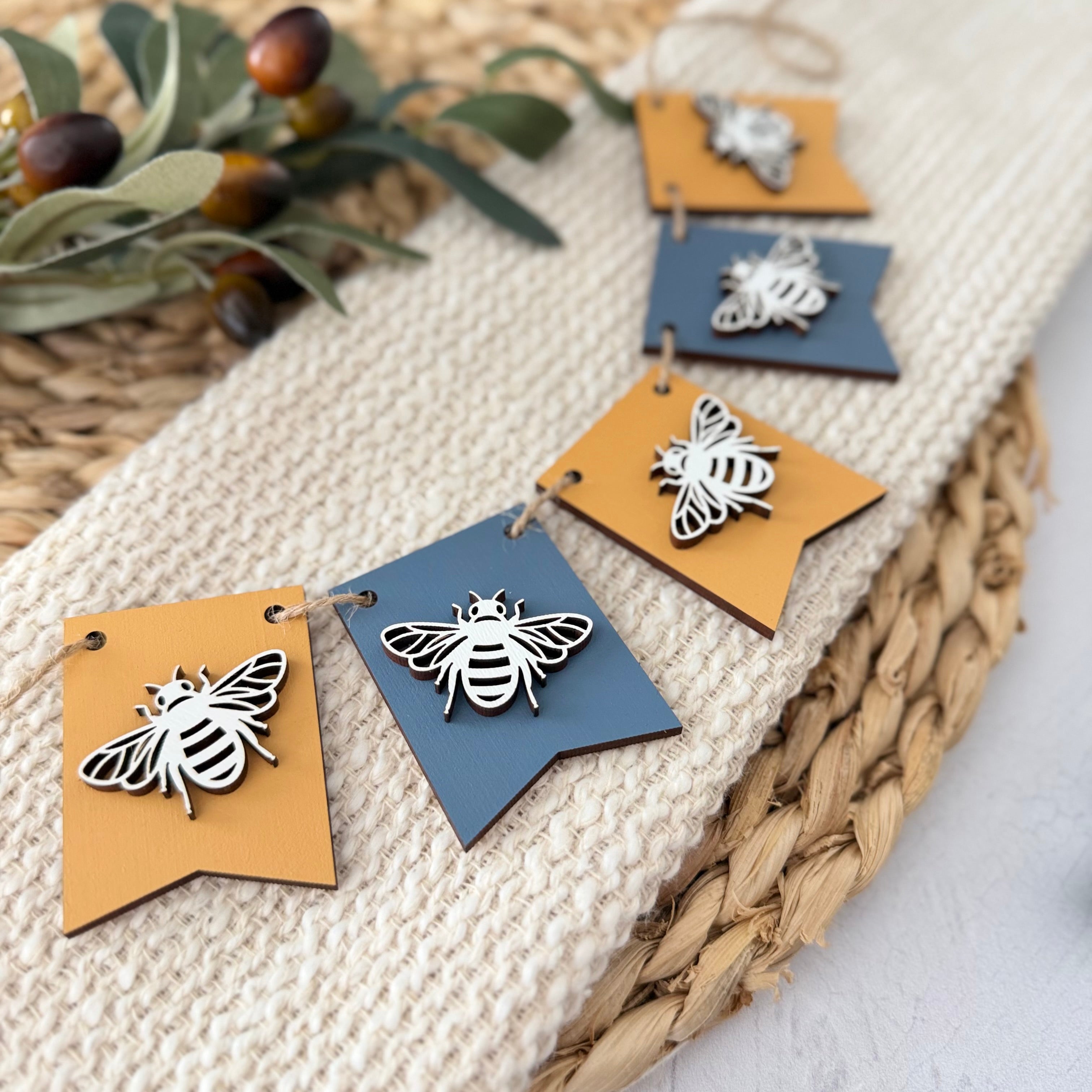 Honey Bee Mini Tiered Tray Banner