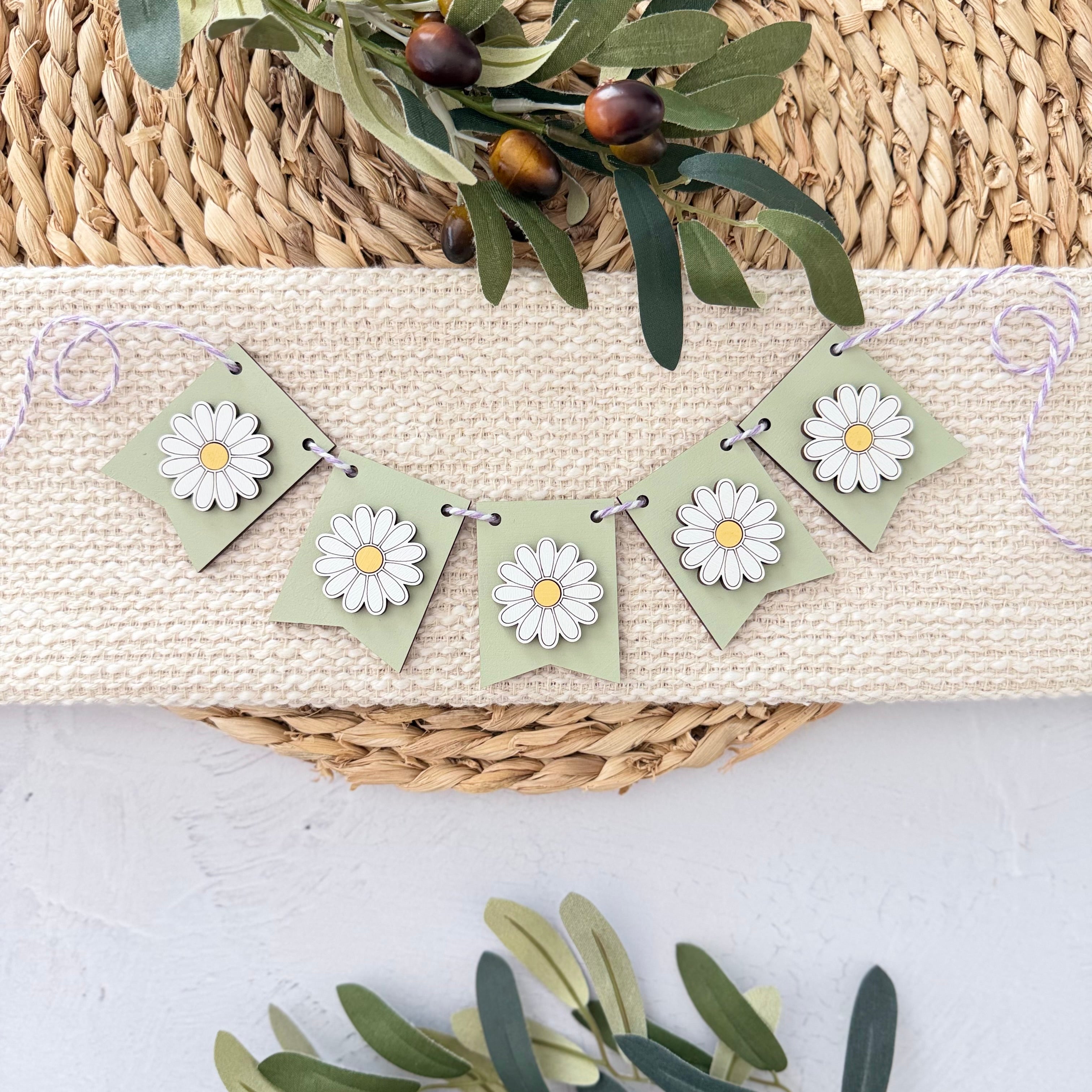 Daisy Flower Mini Tiered Tray Banner