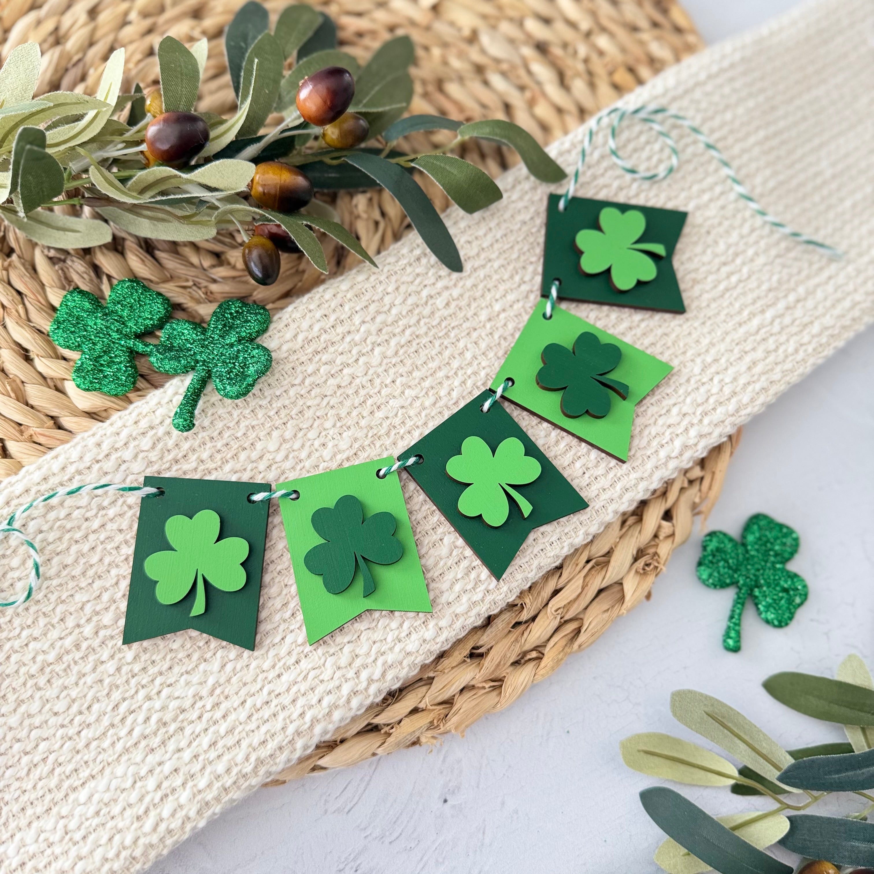 Shamrock Mini Tiered Tray Banner