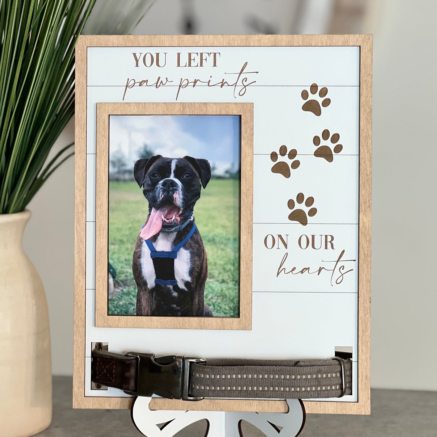 Pet Memorial Photo Frame With Collar Holder