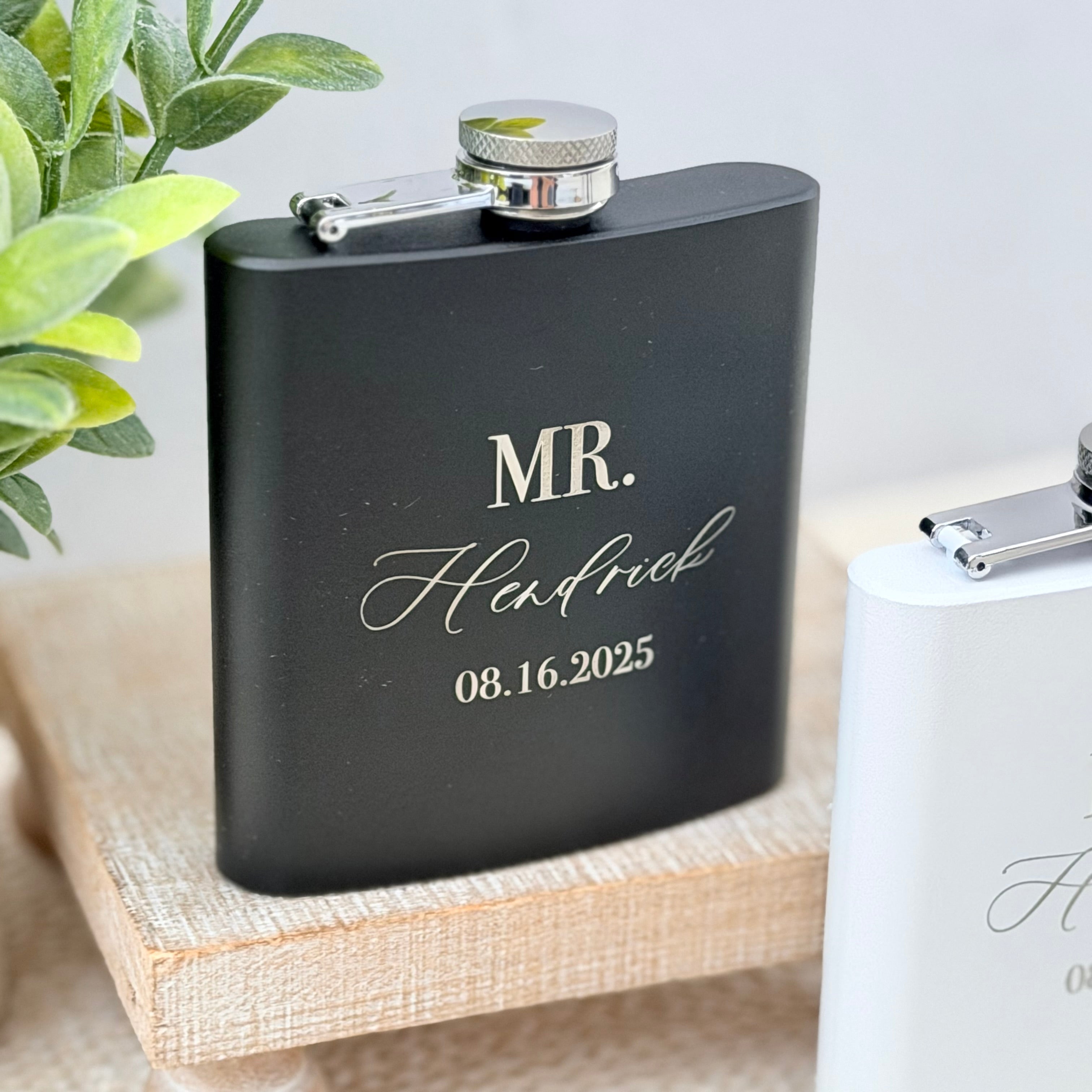Personalized Mr and Mrs Flask Set