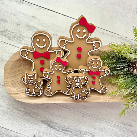 Chunky Wooden Gingerbread Family Shelf Sitter