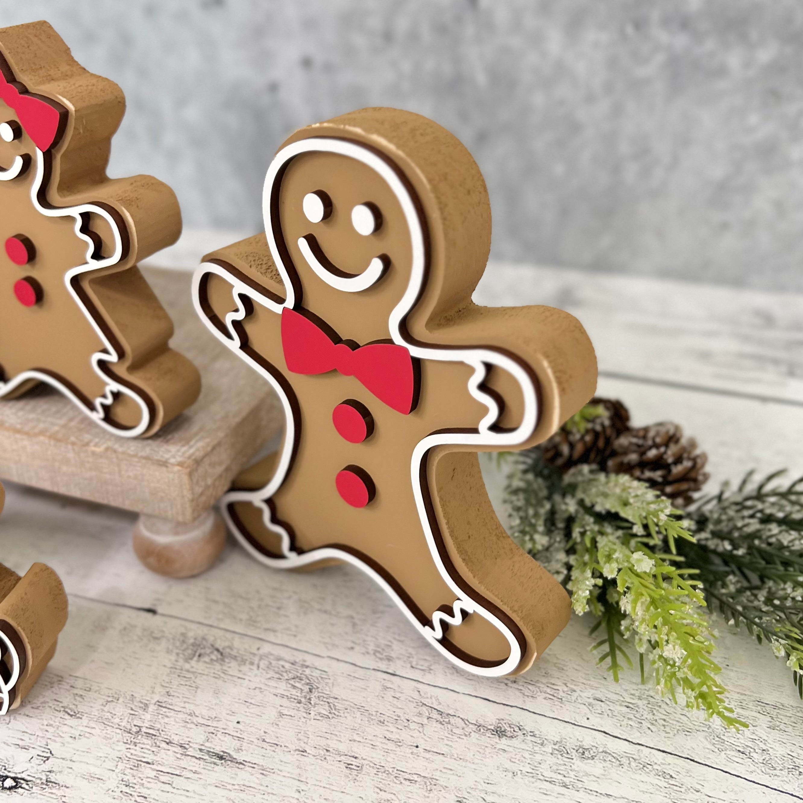 Chunky Wooden Gingerbread Family Shelf Sitter