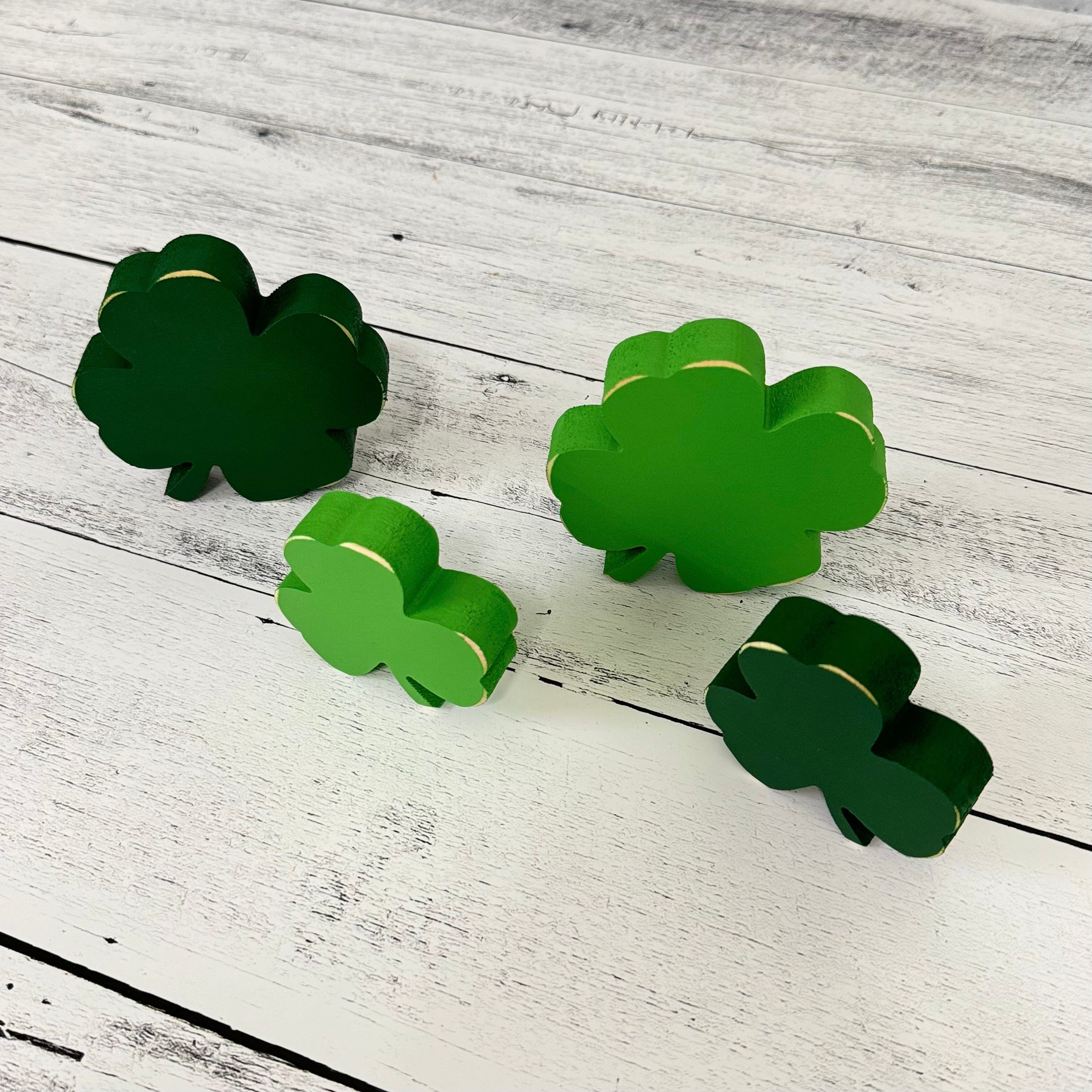 Chunky Wood Shamrock Shelf Sitter